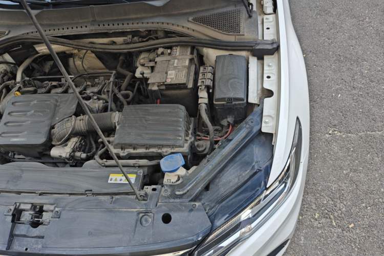 Used Volkswagen Bora 2020 1.5L Automatic Fashion Edition Engine Bay Left