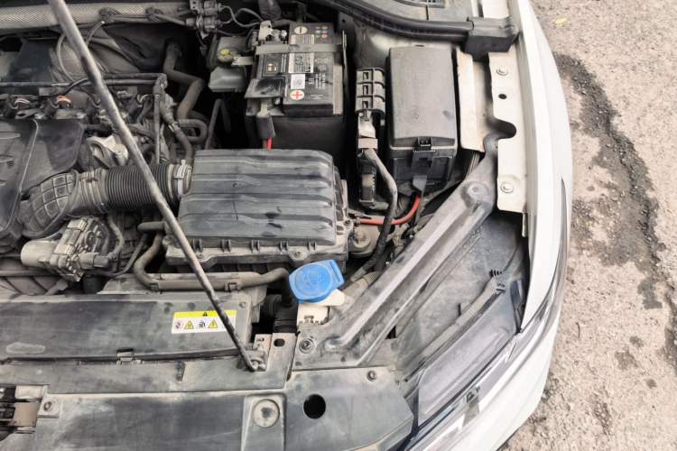 Used Volkswagen Bora 2020 1.5L Manual Fashion Edition Engine Bay Left