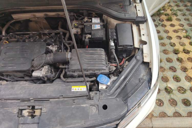 Used Volkswagen Bora 2020 1.5L Automatic Comfort Model Engine Bay Left