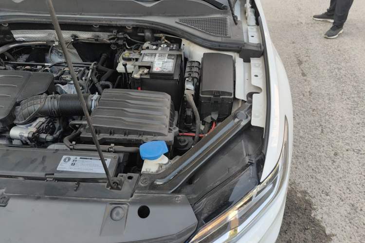 Used Volkswagen Bora 2020 1.5L Automatic Fashion Edition Engine Bay Left