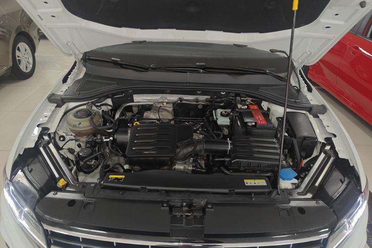 Used Volkswagen Bora 2020 1.5L Automatic Elite Version Engine Bay