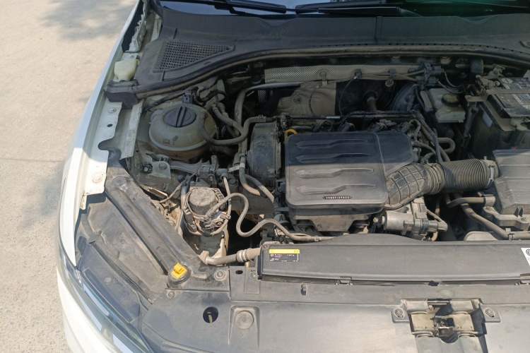 Used Volkswagen Bora 2020 1.5L Automatic Fashion Edition Engine Bay Right