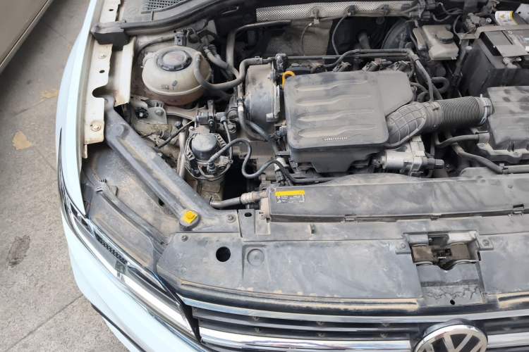 Used Volkswagen Bora 2020 1.5L Automatic Elite Version Engine Bay Right