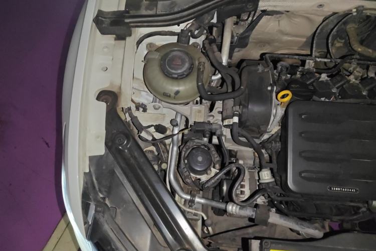 Used Volkswagen Bora 2020 1.5L Automatic Elite Version Engine Bay Right