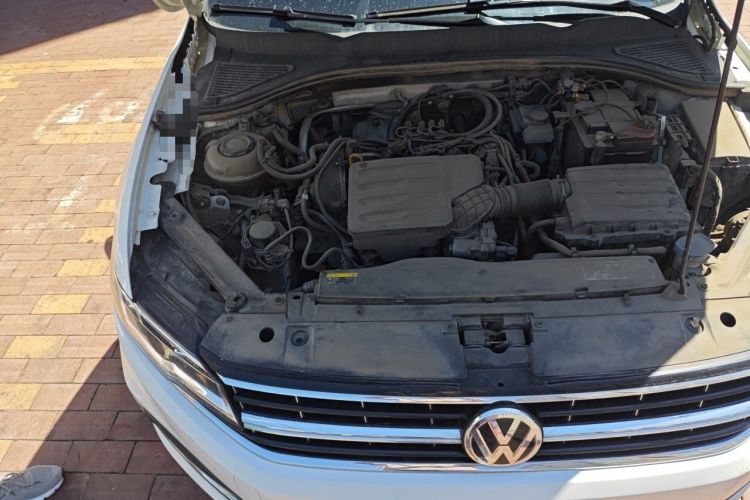 Used Volkswagen Bora 2020 1.5L Automatic Elite Version Engine Bay Right