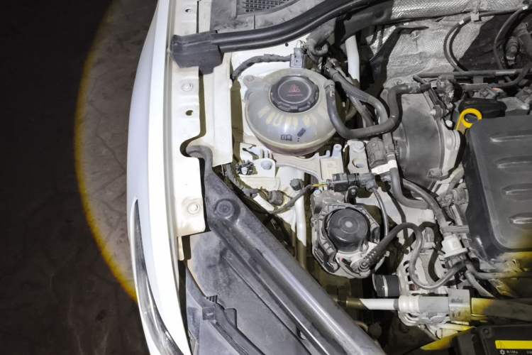 Used Volkswagen Bora 2020 1.5L Automatic Comfort Model Engine Bay Right