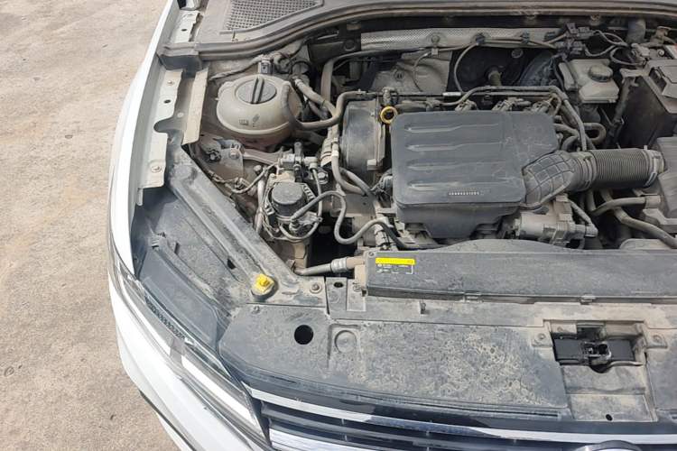 Used Volkswagen Bora 2020 1.5L Automatic Elite Version Engine Bay Right
