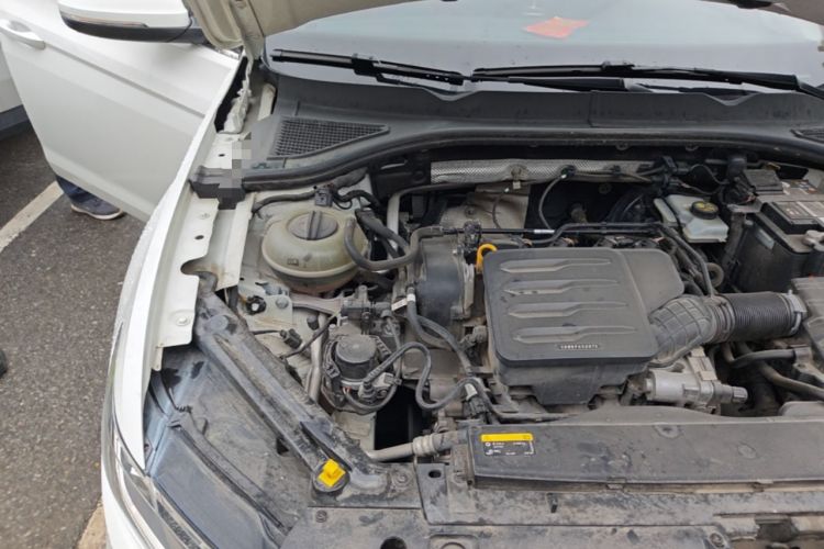 Used Volkswagen Bora 2020 1.5L Automatic Elite Version Engine Bay Right