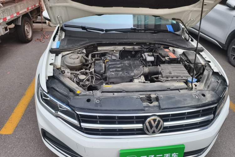 Used Volkswagen Bora 2020 1.5L Automatic Elite Version Engine Bay Right