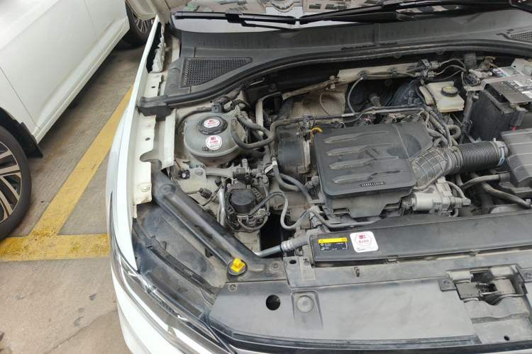 Used Volkswagen Bora 2020 1.5L Automatic Elite Version Engine Bay Right