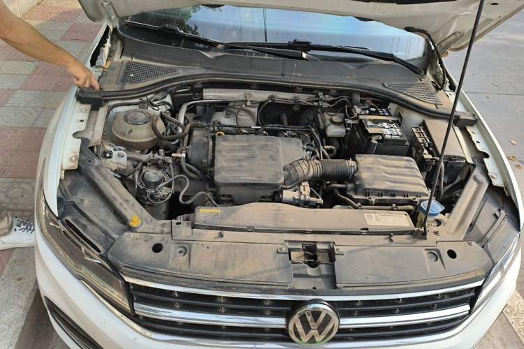 Used Volkswagen Bora 2020 1.5L Automatic Elite Version Engine Bay