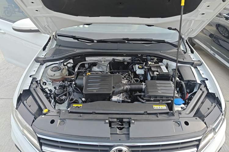 Used Volkswagen Bora 2020 1.5L Automatic Fashion Edition Engine Bay