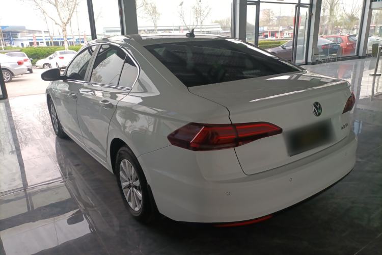 Used Volkswagen Bora 2020 1.5L Automatic Fashion Edition Exterior 2