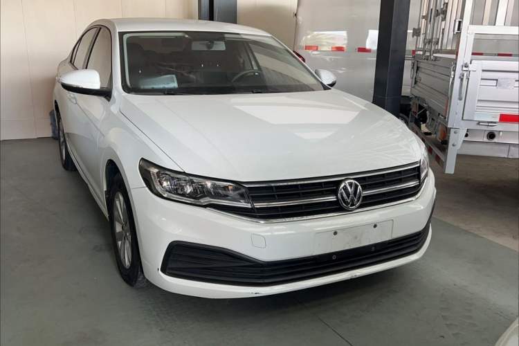 Used Volkswagen Bora 2020 1.5L Automatic Fashion Edition Exterior 2