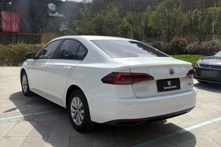 Used Volkswagen Bora 2020 1.5L Automatic Fashion Edition Exterior 3