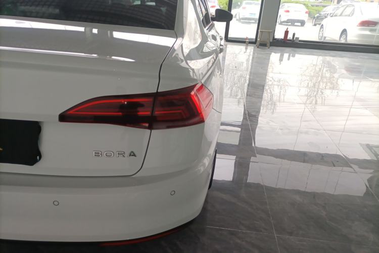 Used Volkswagen Bora 2020 1.5L Automatic Fashion Edition Exterior 3