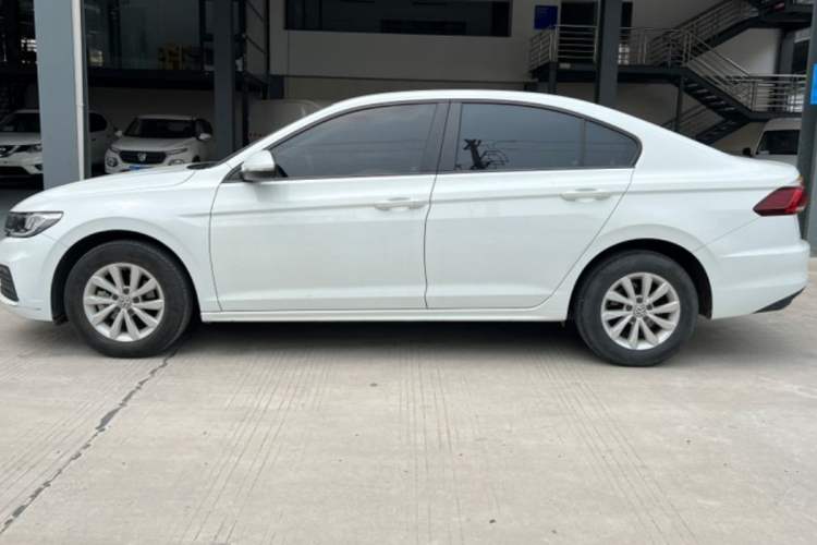 Used Volkswagen Bora 2020 1.5L Automatic Fashion Edition Exterior 3