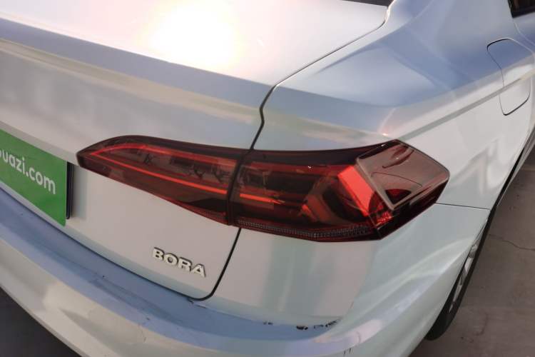 Used Volkswagen Bora 2020 1.5L Automatic Fashion Edition Exterior 3