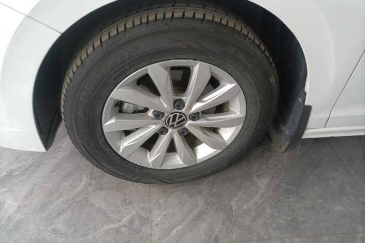 Used Volkswagen Bora 2020 1.5L Automatic Fashion Edition Exterior 4