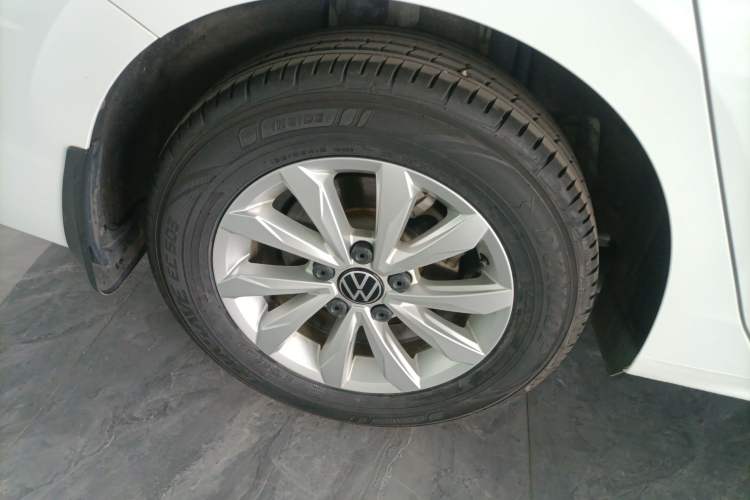 Used Volkswagen Bora 2020 1.5L Automatic Fashion Edition Exterior 5