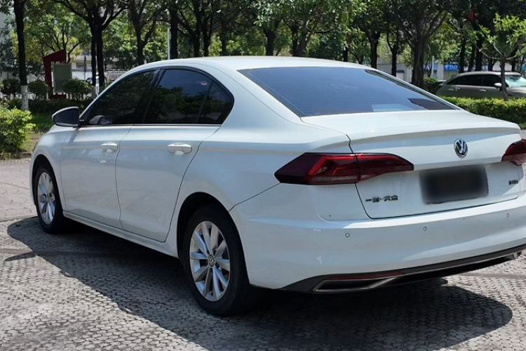Used Volkswagen Bora 2020 1.5L Automatic Comfort Model Exterior 5