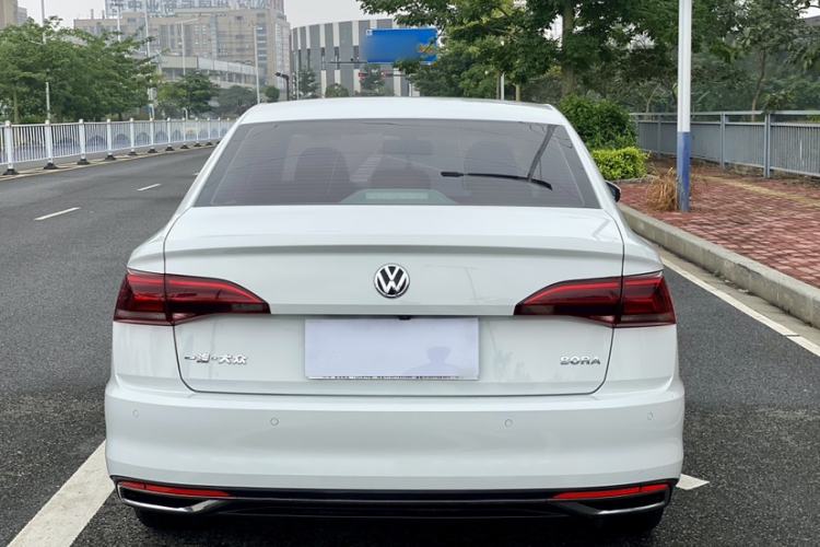 Used Volkswagen Bora 2020 1.5L Automatic Elite Version Exterior 5