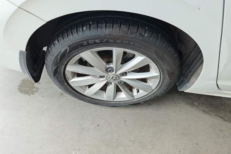 Used Volkswagen Bora 2020 1.5L Automatic Elite Version Exterior 5