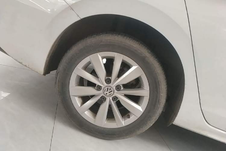 Used Volkswagen Bora 2020 1.5L Automatic Comfort Model Exterior 5