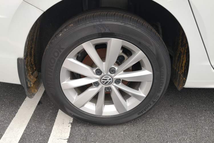 Used Volkswagen Bora 2020 1.5L Automatic Comfort Model Exterior 8