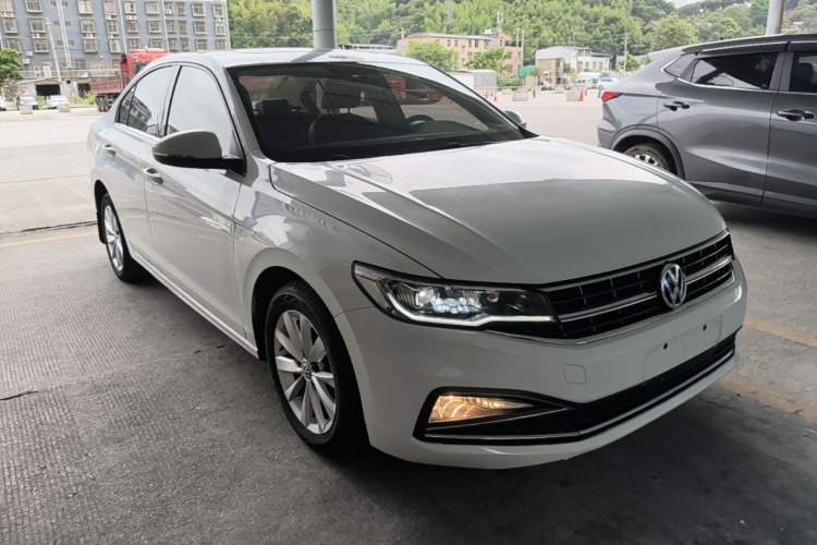 Used Volkswagen Bora 2020 1.5L Automatic Comfort Model Front Right 45 Deg