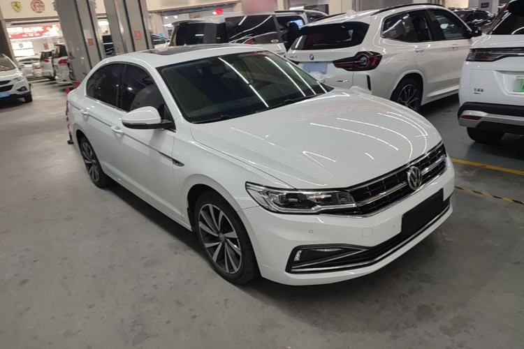 Used Volkswagen Bora 2020 1.5L Automatic Luxury Model Front Right 45 Deg