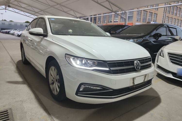 Used Volkswagen Bora 2020 1.5L Automatic Elite Version Front Right 45 Deg