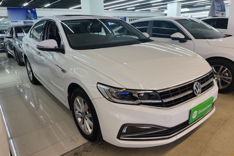 Used Volkswagen Bora 2020 1.5L Automatic Comfort Model Front Right 45 Deg