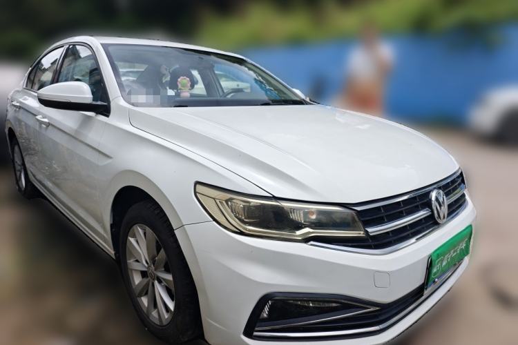 Used Volkswagen Bora 2020 1.5L Manual Comfort Version Front Right 45 Deg
