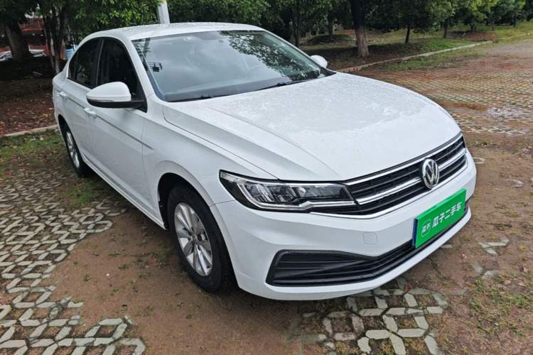Used Volkswagen Bora 2020 1.5L Automatic Fashion Edition Front Right 45 Deg