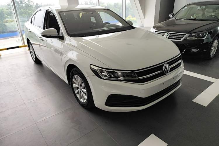 Used Volkswagen Bora 2020 1.5L Automatic Fashion Edition Front Right 45 Deg