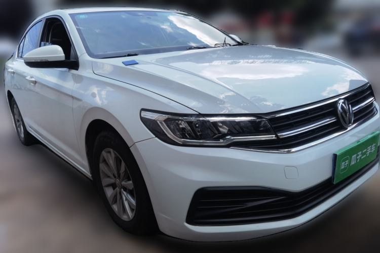 Used Volkswagen Bora 2020 1.5L Manual Fashion Edition Front Right 45 Deg
