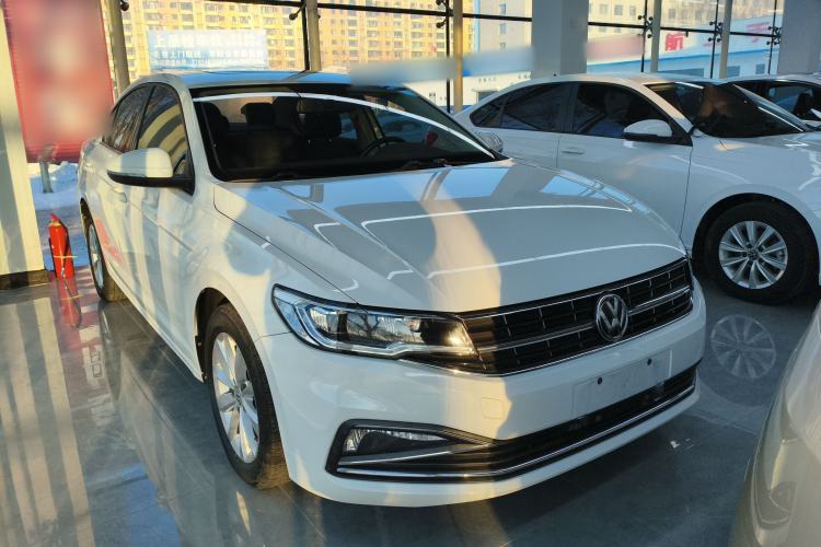 Used Volkswagen Bora 2020 1.5L Automatic Fashion Edition Front Right 45 Deg