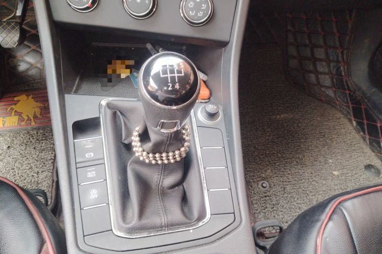 Used Volkswagen Bora 2020 1.5L Manual Fashion Edition Gear Lever