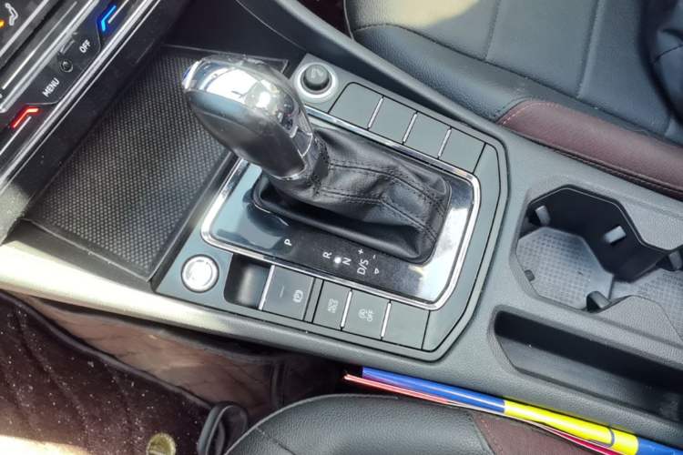 Used Volkswagen Bora 2020 1.5L Automatic Elite Version Gear Lever