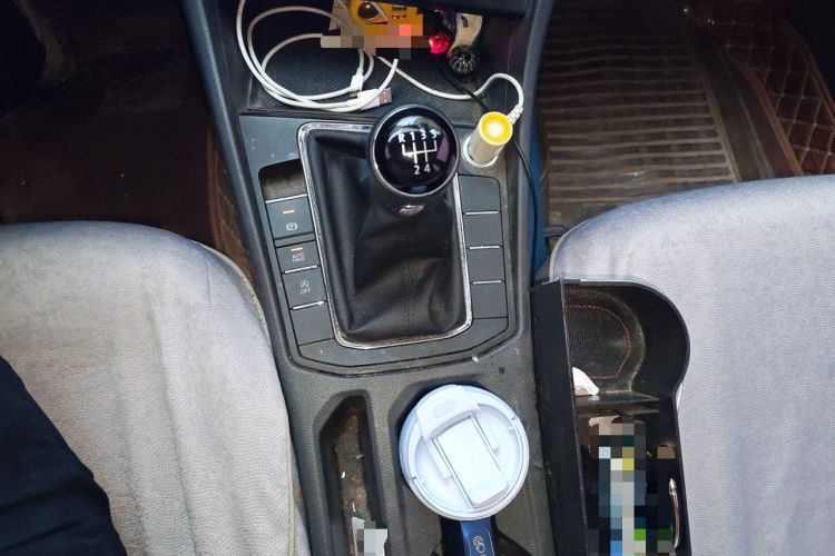 Used Volkswagen Bora 2020 1.5L Manual Fashion Edition Gear Lever
