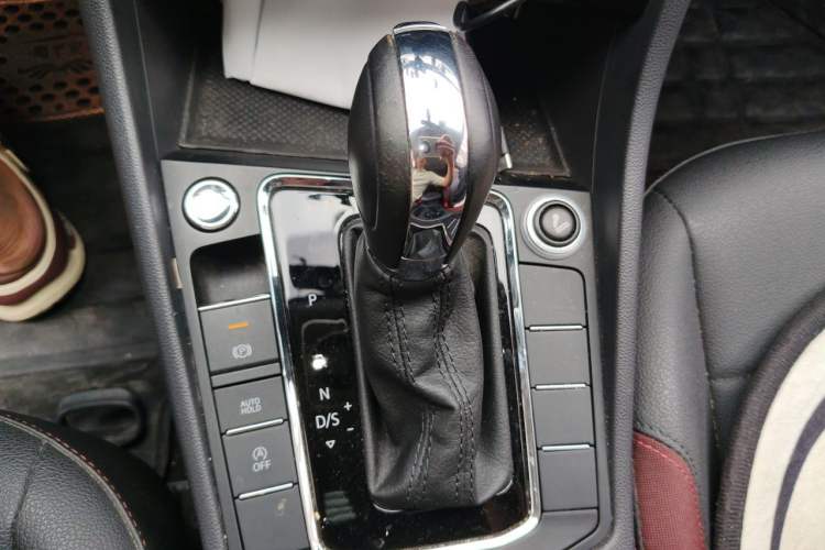 Used Volkswagen Bora 2020 1.5L Automatic Elite Version Gear Lever