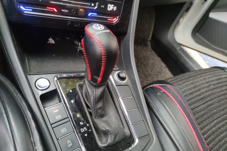 Used Volkswagen Bora 2020 1.5L Automatic Elite Version Gear Lever