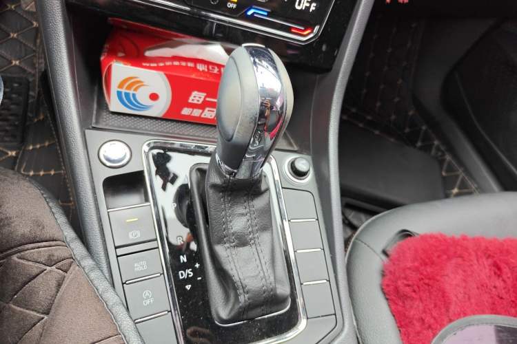 Used Volkswagen Bora 2020 1.5L Automatic Elite Version Gear Lever