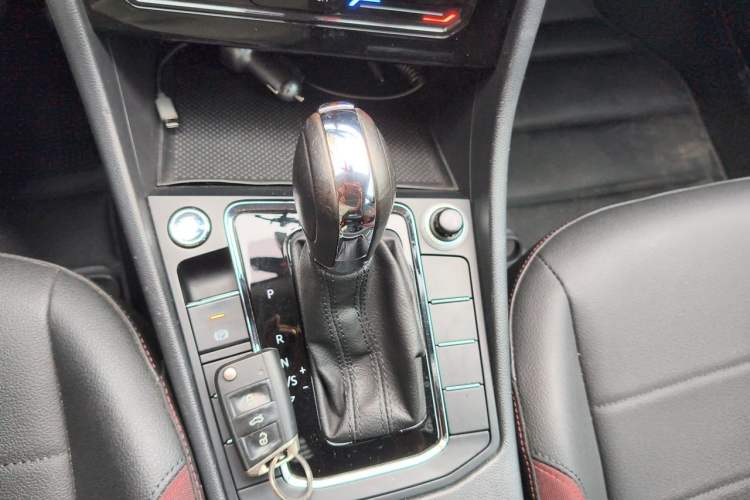 Used Volkswagen Bora 2020 1.5L Automatic Elite Version Gear Lever