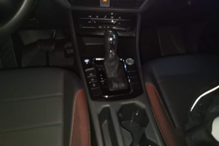 Used Volkswagen Bora 2020 1.5L Automatic Elite Version Gear Lever
