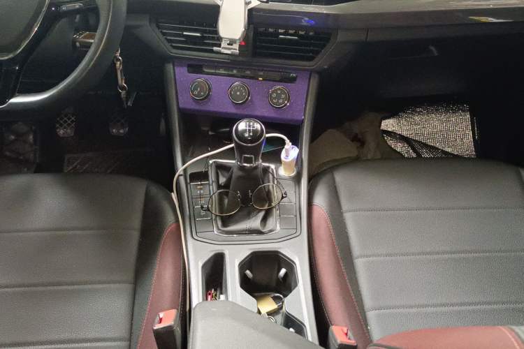 Used Volkswagen Bora 2020 1.5L Manual Comfort Version Gear Lever