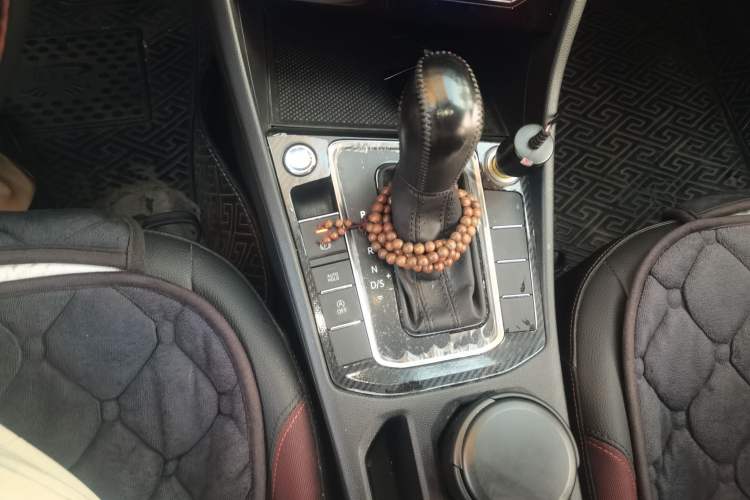 Used Volkswagen Bora 2020 1.5L Automatic Elite Version Gear Lever