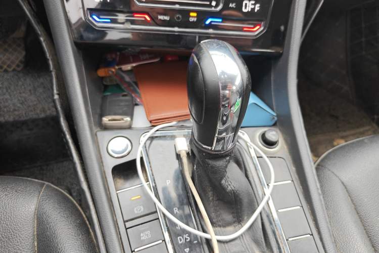 Used Volkswagen Bora 2020 1.5L Automatic Elite Version Gear Lever
