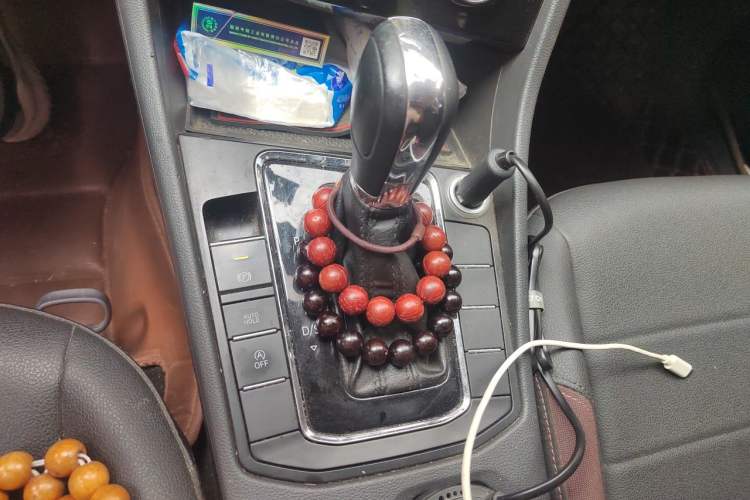 Used Volkswagen Bora 2020 1.5L Automatic Comfort Model Gear Lever
